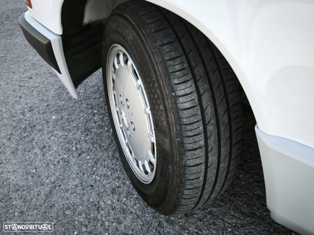 Mercedes-Benz W201 (1982-1993) 190 E 1.8 - 54