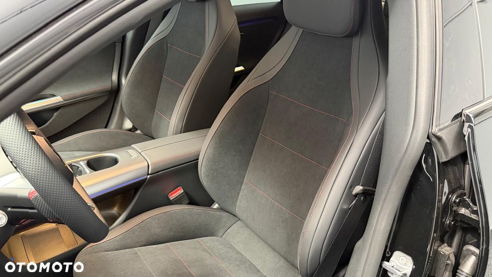 Mercedes-Benz CLA 200 mHEV 8G-DCT - 10