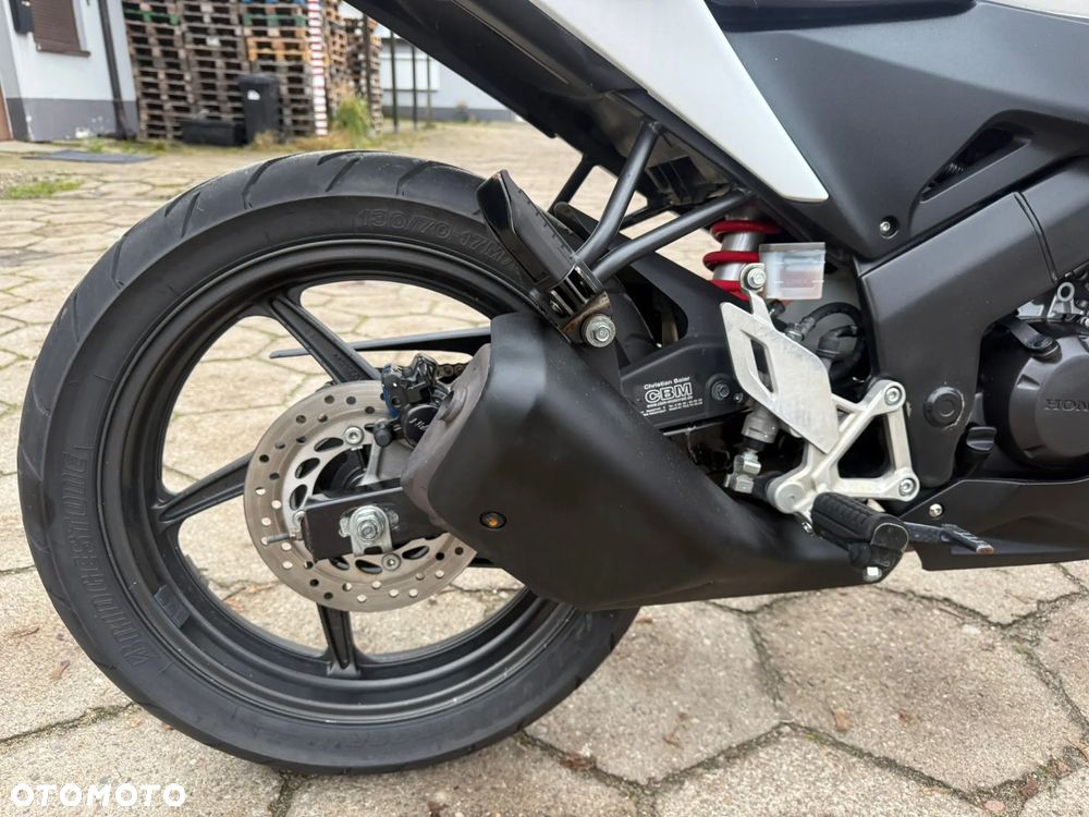 Honda CBR - 33