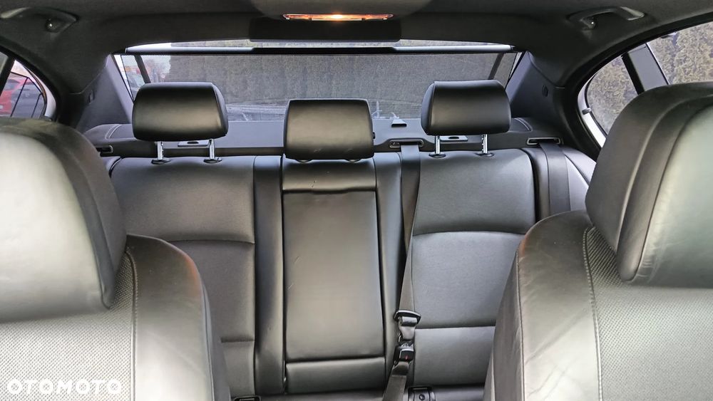 BMW Seria 5 550i xDrive - 20