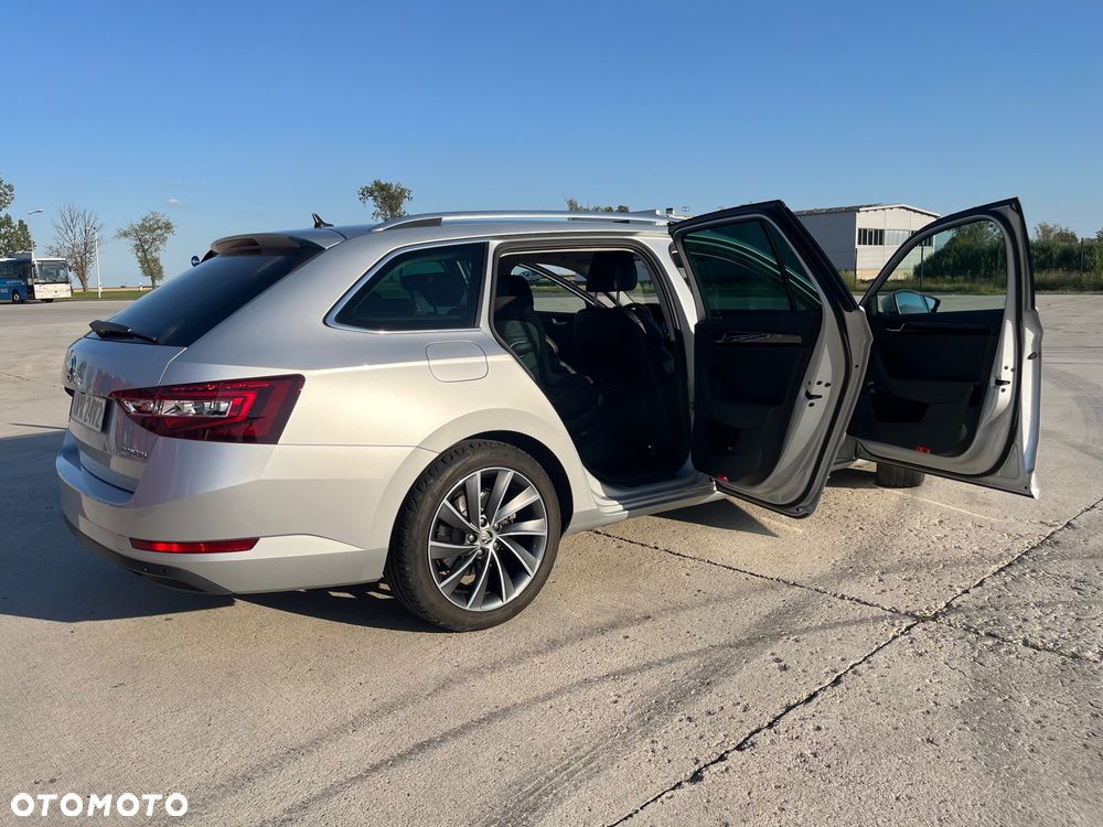 Skoda Superb 2.0 TDI L&K DSG - 27