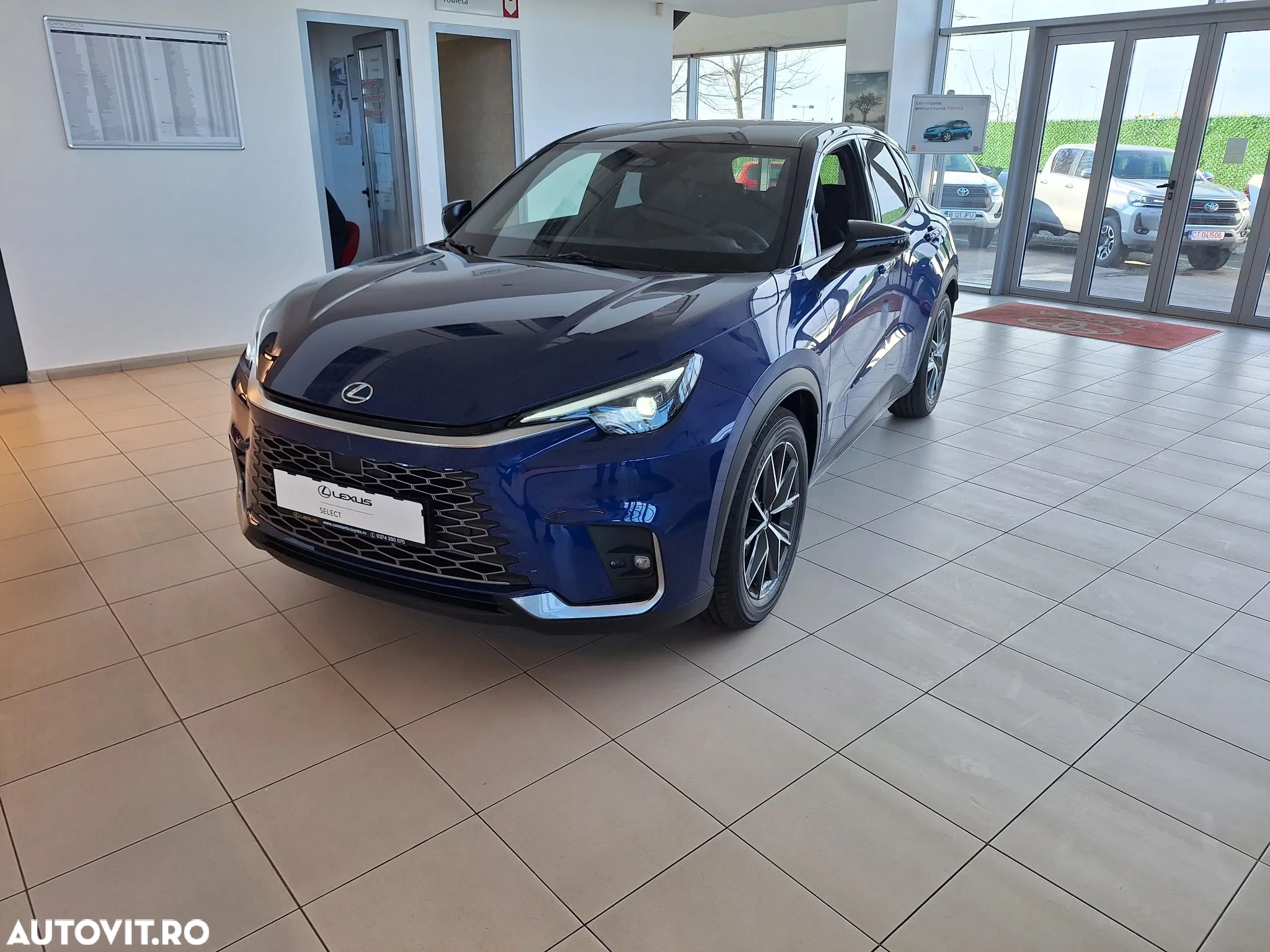 Lexus LBX 1.5 HEV 4x2 CVT Emotion - 1