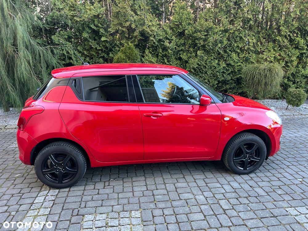 Suzuki Swift 1.2 Dualjet Hybrid Allgrip Comfort - 4