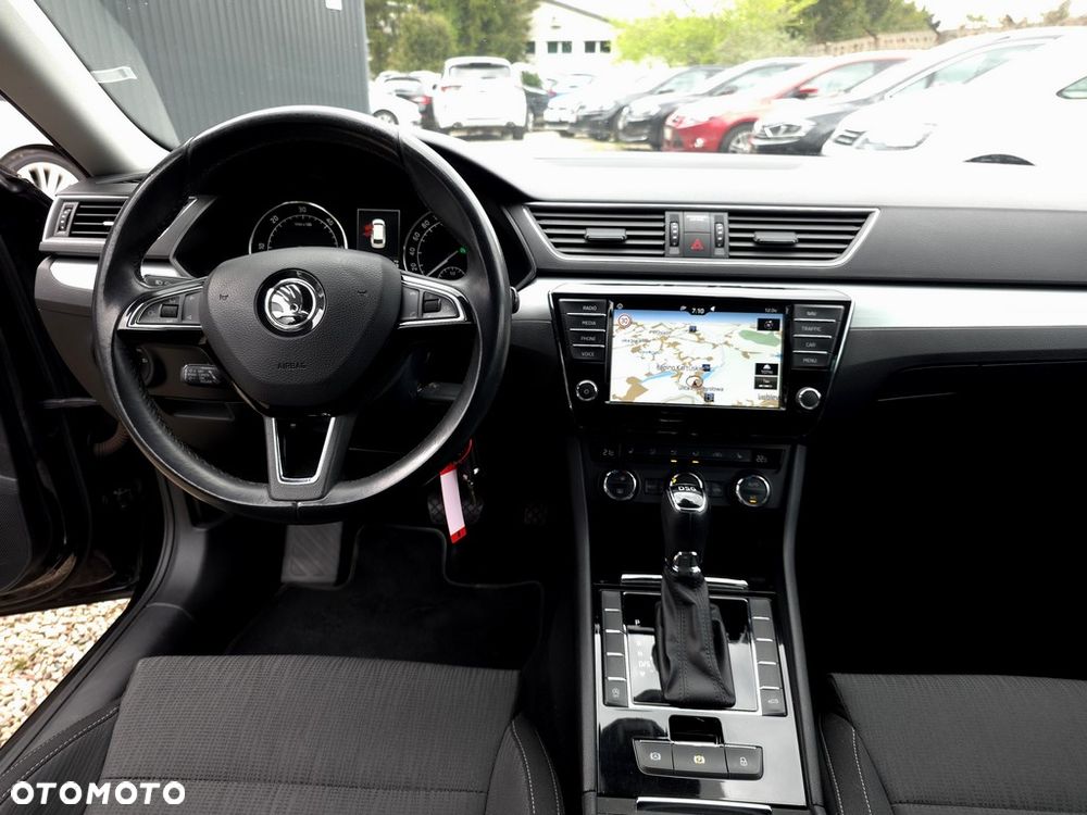 Skoda Superb 2.0 TDI Style DSG - 6