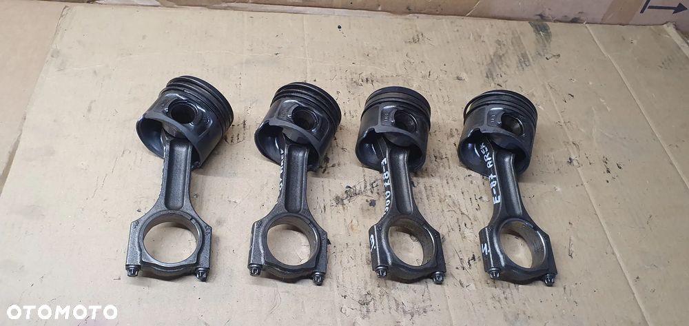 Tłok korbowód BMW I E81 E87 Lift 2.0D N47D20A - 7
