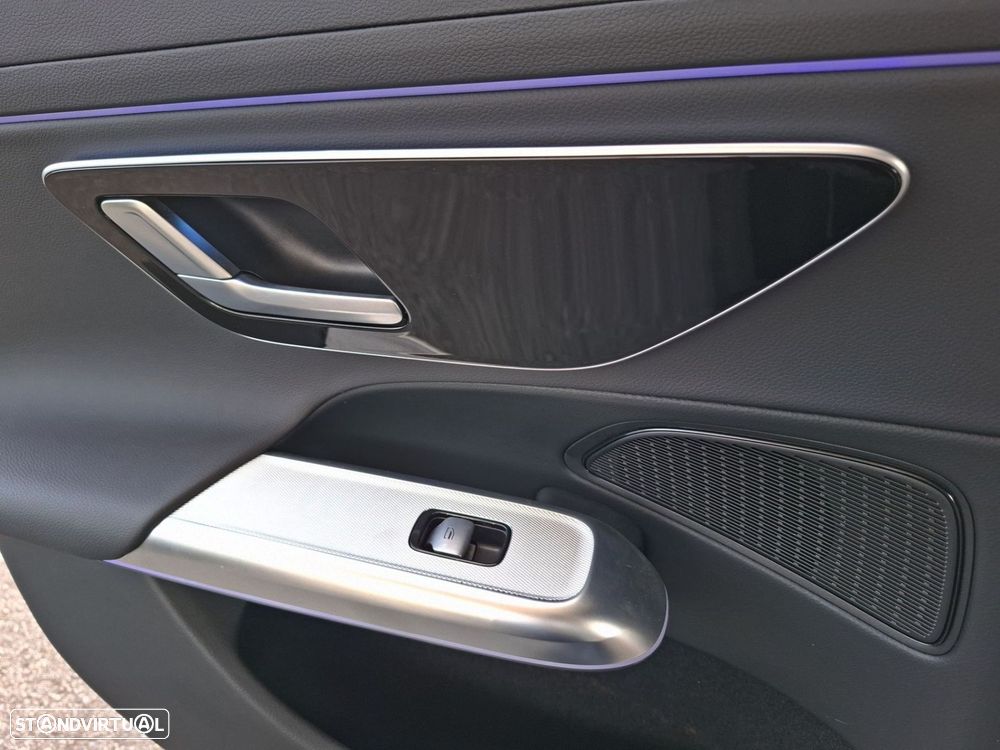 Mercedes-Benz E 300 e Station - 27