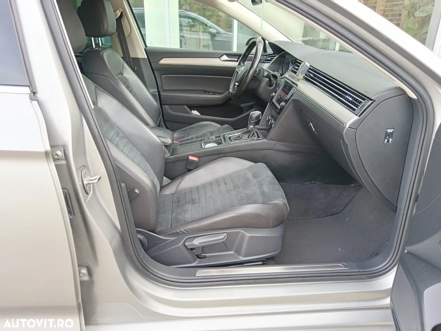 Volkswagen Passat Variant 2.0 TDI DSG Highline - 7