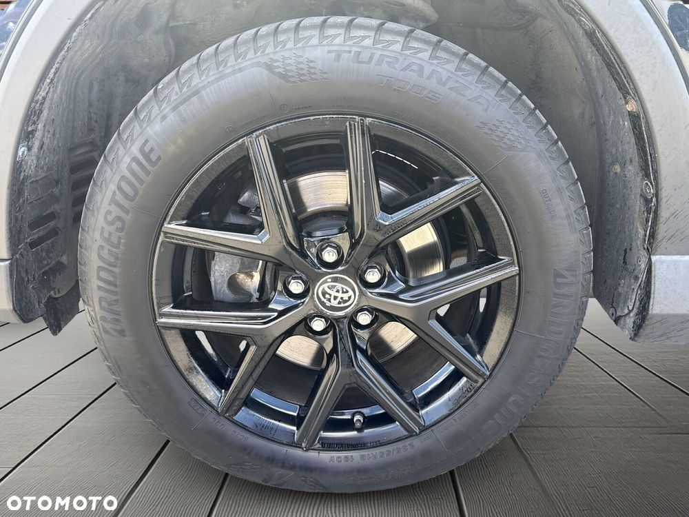 Toyota RAV4 Hybrid Premium 4x2 - 28