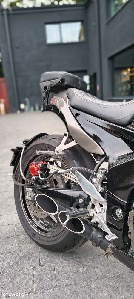 Yamaha FZR - 12