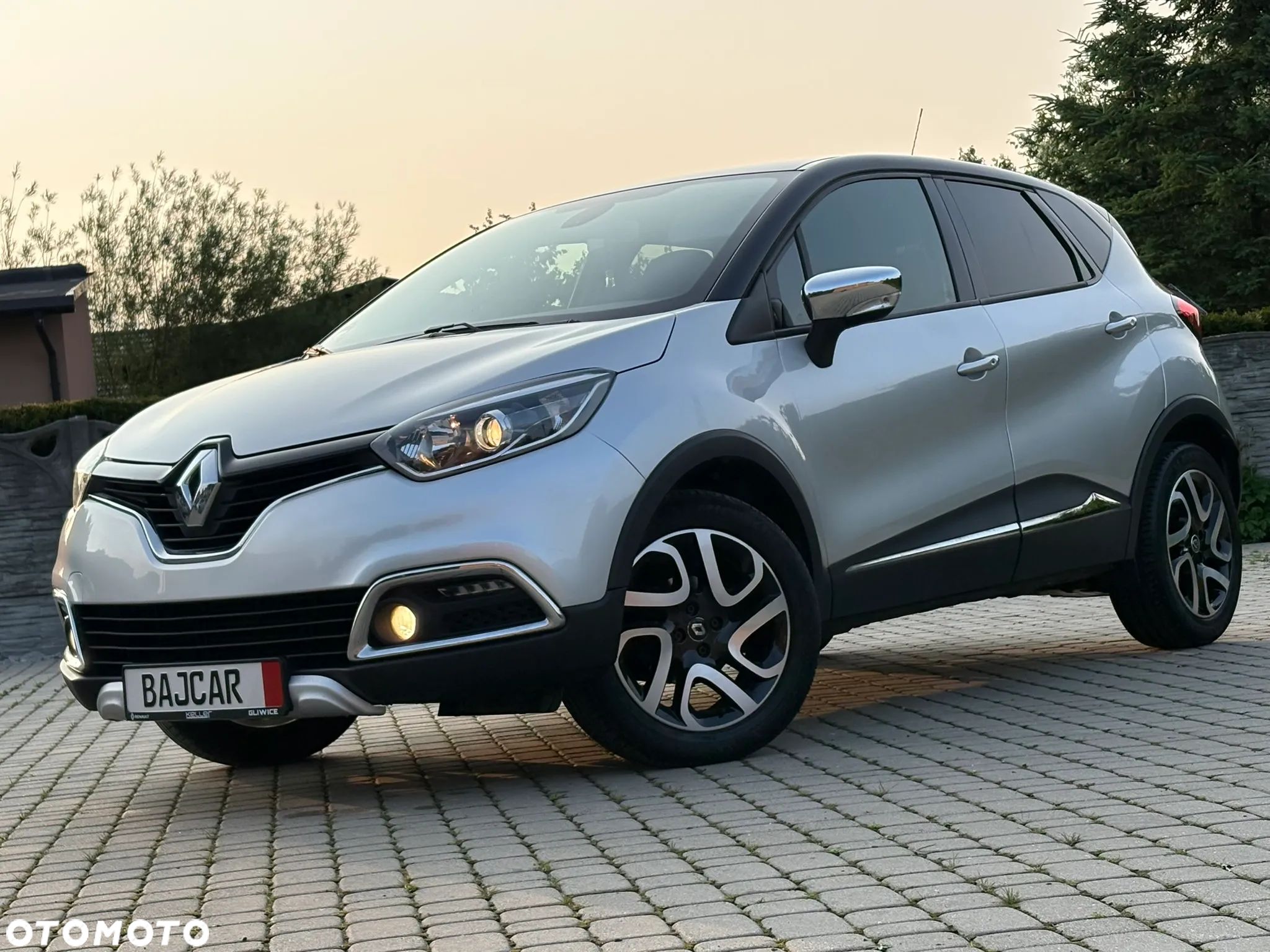 Renault Captur (ENERGY) TCe 90 INTENS - 1
