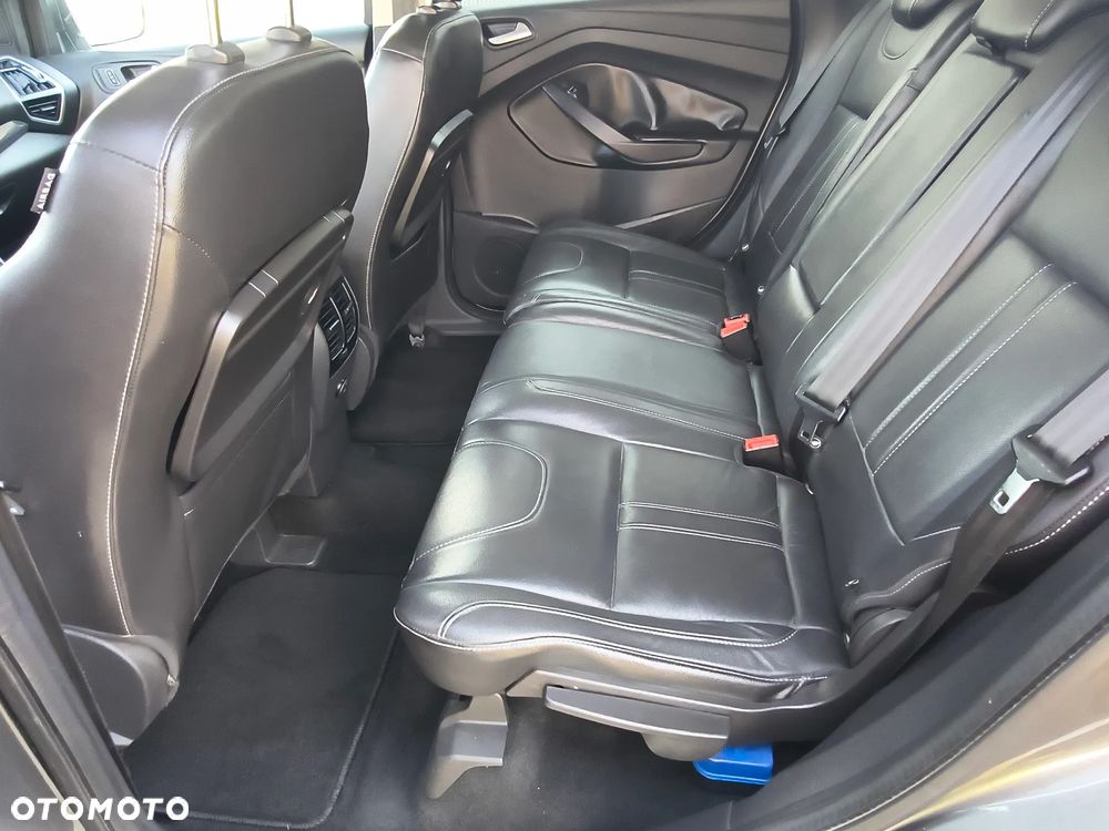 Ford Kuga 2.0 TDCi 4x4 Titanium - 12