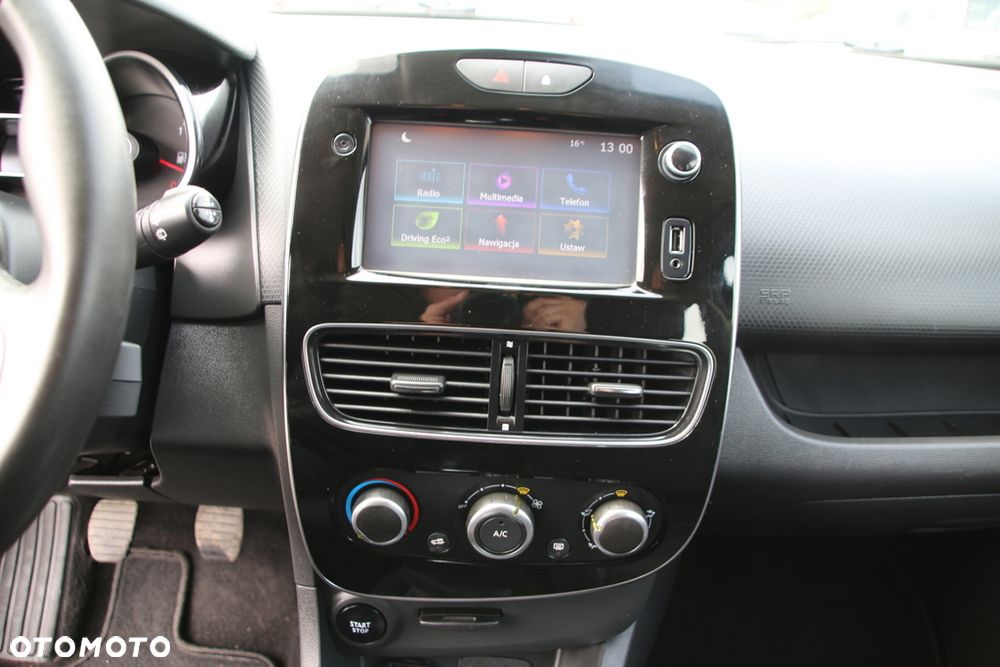 Renault Clio 1.2 16V 75 Limited - 12
