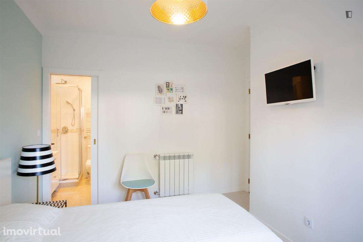 Quarto - localizado em Carcavelos Lisbon - Grande imagem: 4/22