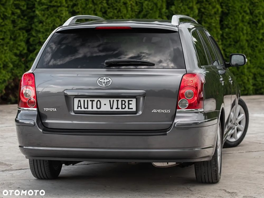 Toyota Avensis 1.8 VVT-i Terra Plus - 12
