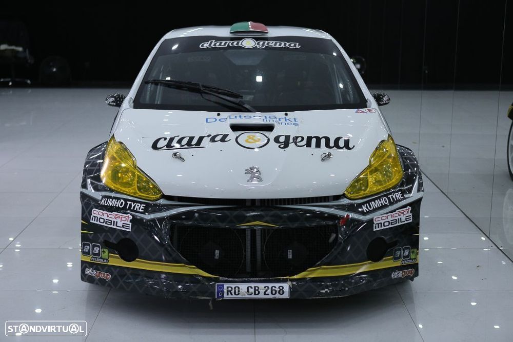 Peugeot 208 - 17