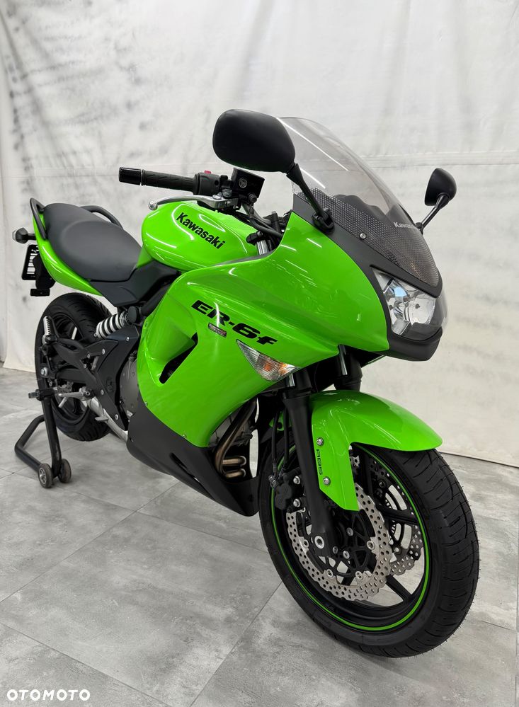 Kawasaki ER - 9