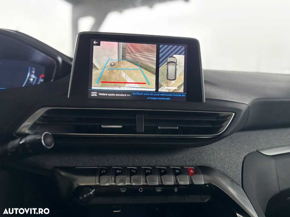 Peugeot 3008 BlueHDi 130 Stop & Start EAT8 Allure - 16