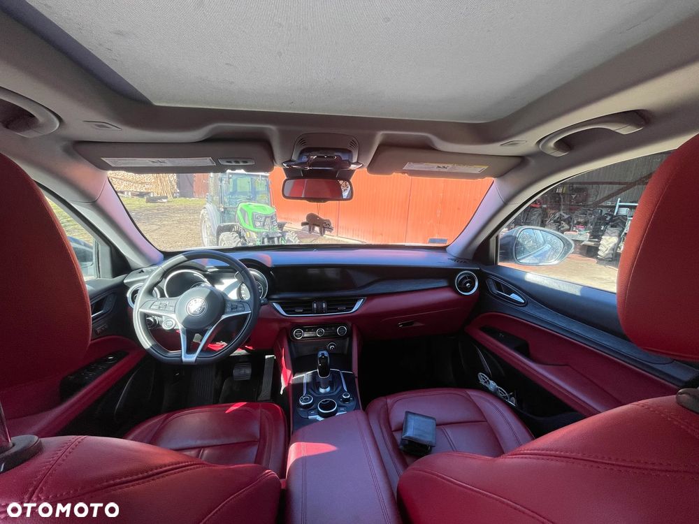Alfa Romeo Stelvio 2.0 Turbo 16V AT8-Q4 Sprint - 37