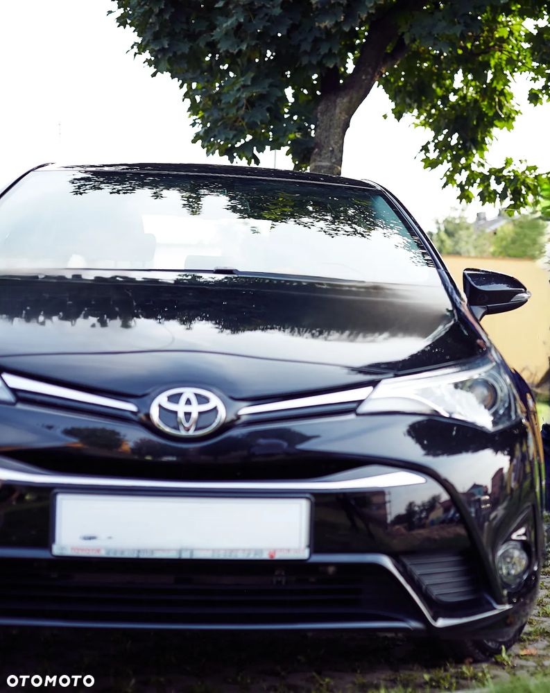 Toyota Avensis 1.6 Active - 1