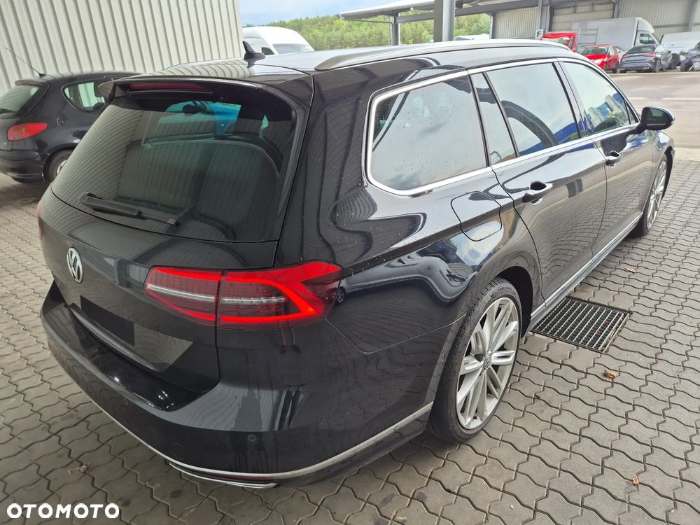 Volkswagen Passat 2.0 TDI SCR (BlueMotion Technology) DSG Highline - 4