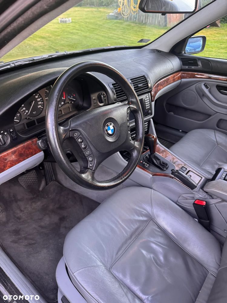 BMW Seria 5 - 15