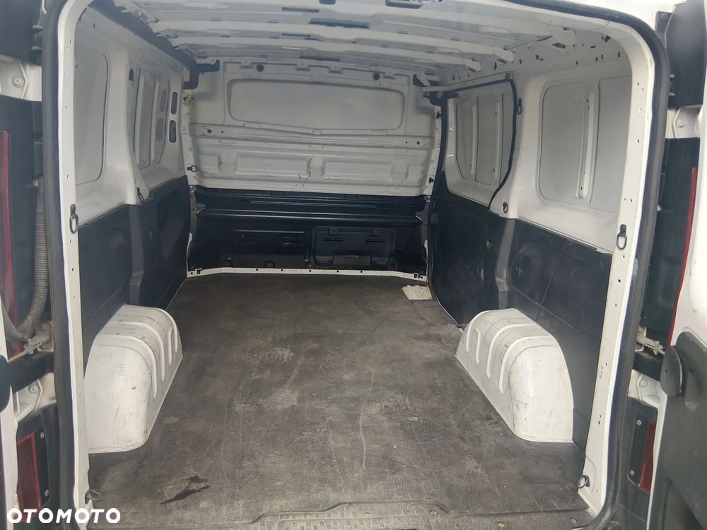 Renault Trafic - 9