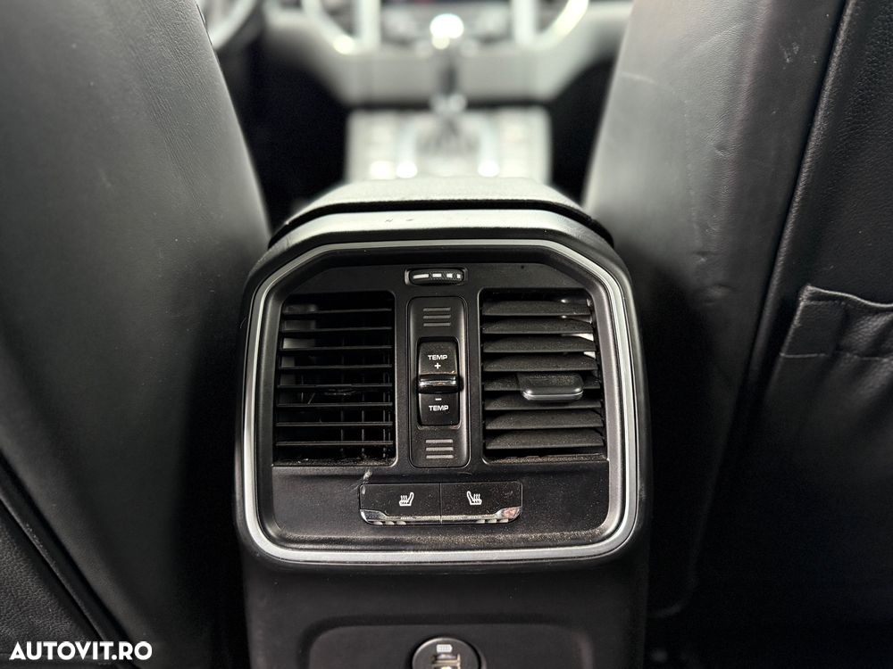 Porsche Macan - 19