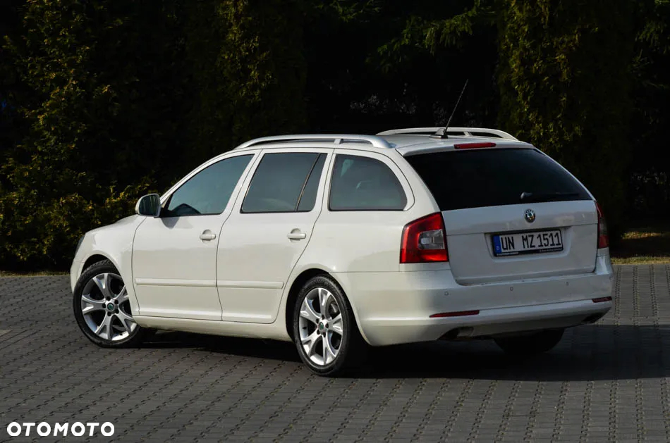 Skoda Octavia Combi 2.0 TDI DPF Sport Edition - 17