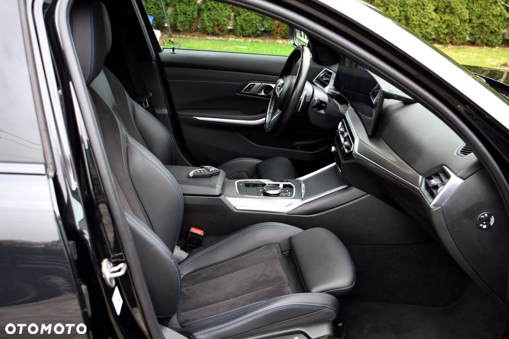 BMW Seria 3 320d xDrive mHEV M Sport sport - 16