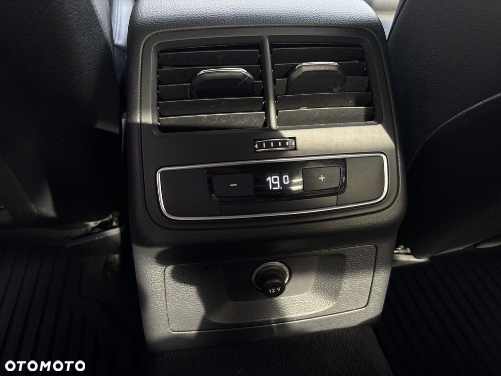 Audi A4 Limousine - 23