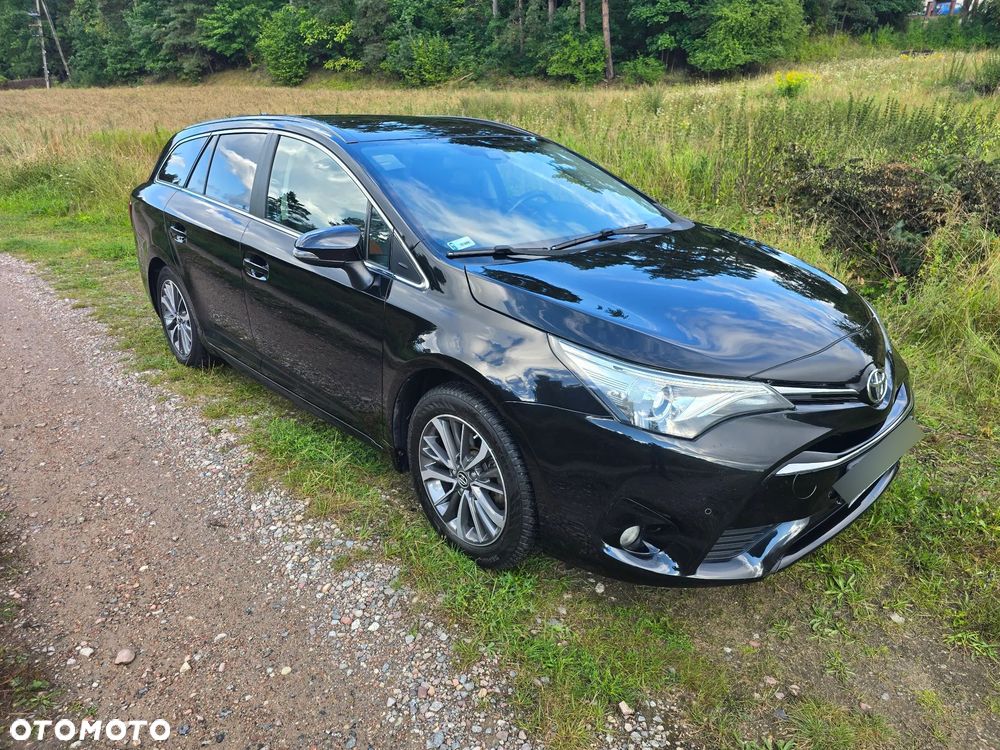 Toyota Avensis 1.8 Premium - 1