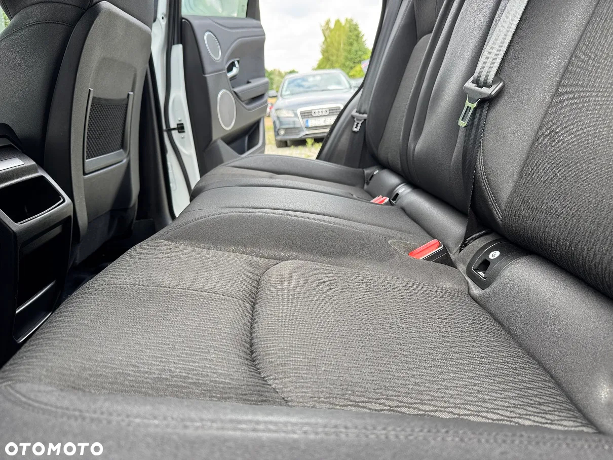Land Rover Range Rover Evoque - 24