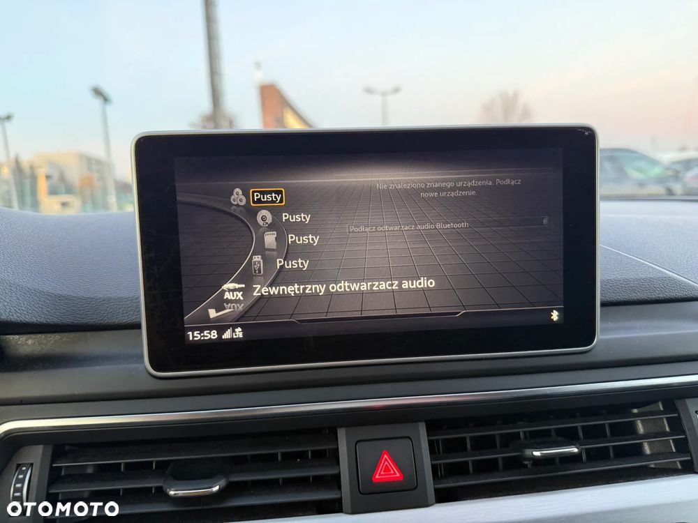 Audi A4 Avant 2.0 TDI ultra S tronic sport - 24