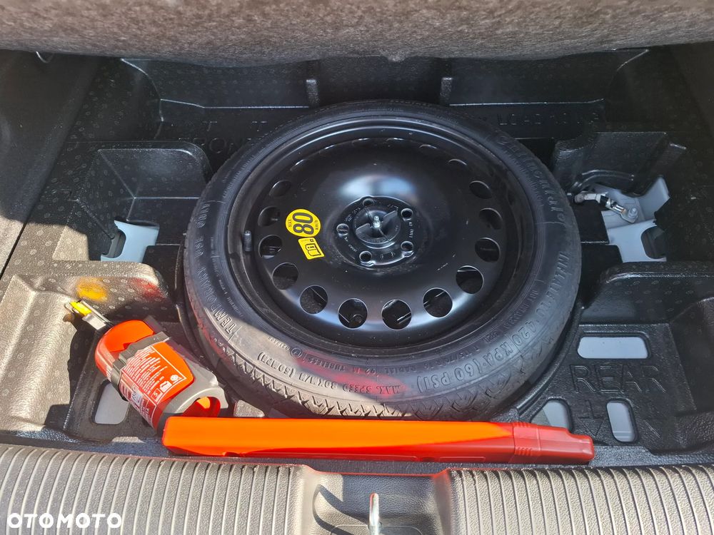 Opel Astra 1.2 T GS Line S&S - 27