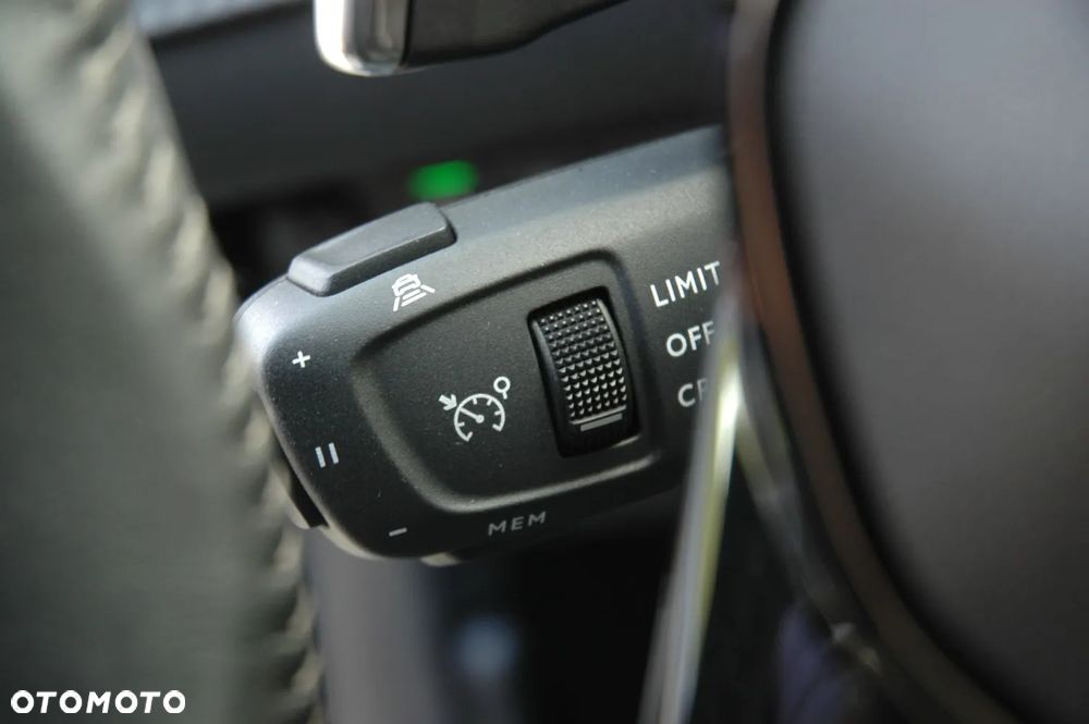 Peugeot 208 1.2 PureTech Allure Pack S&S EAT8 - 11