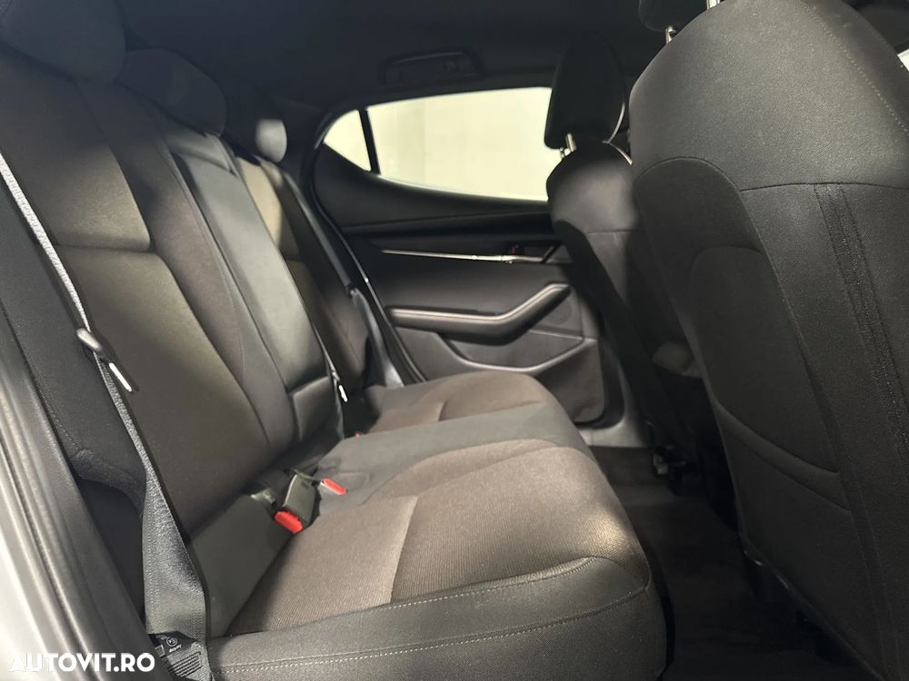 Mazda 3 - 13