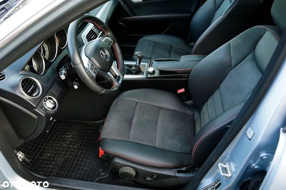 Mercedes-Benz Klasa C 200 CDI BlueEff Avantgarde - 18