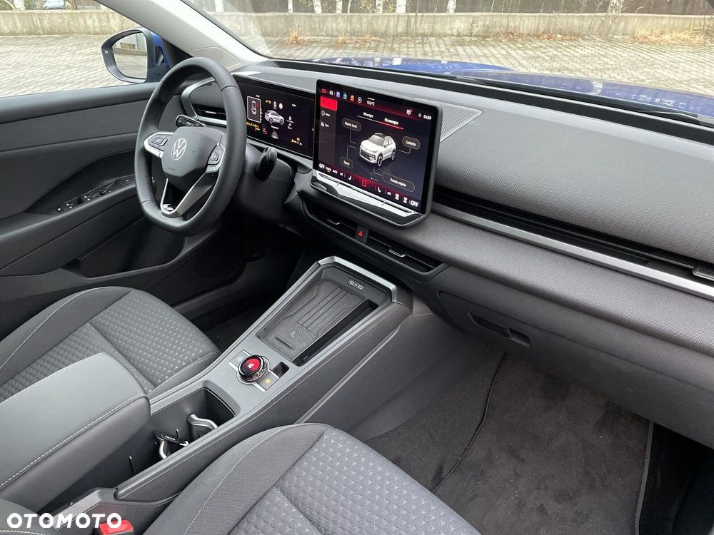 Volkswagen T-Roc - 15