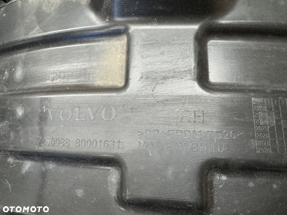 przednie lewe nadkole volvo ex30 - 5