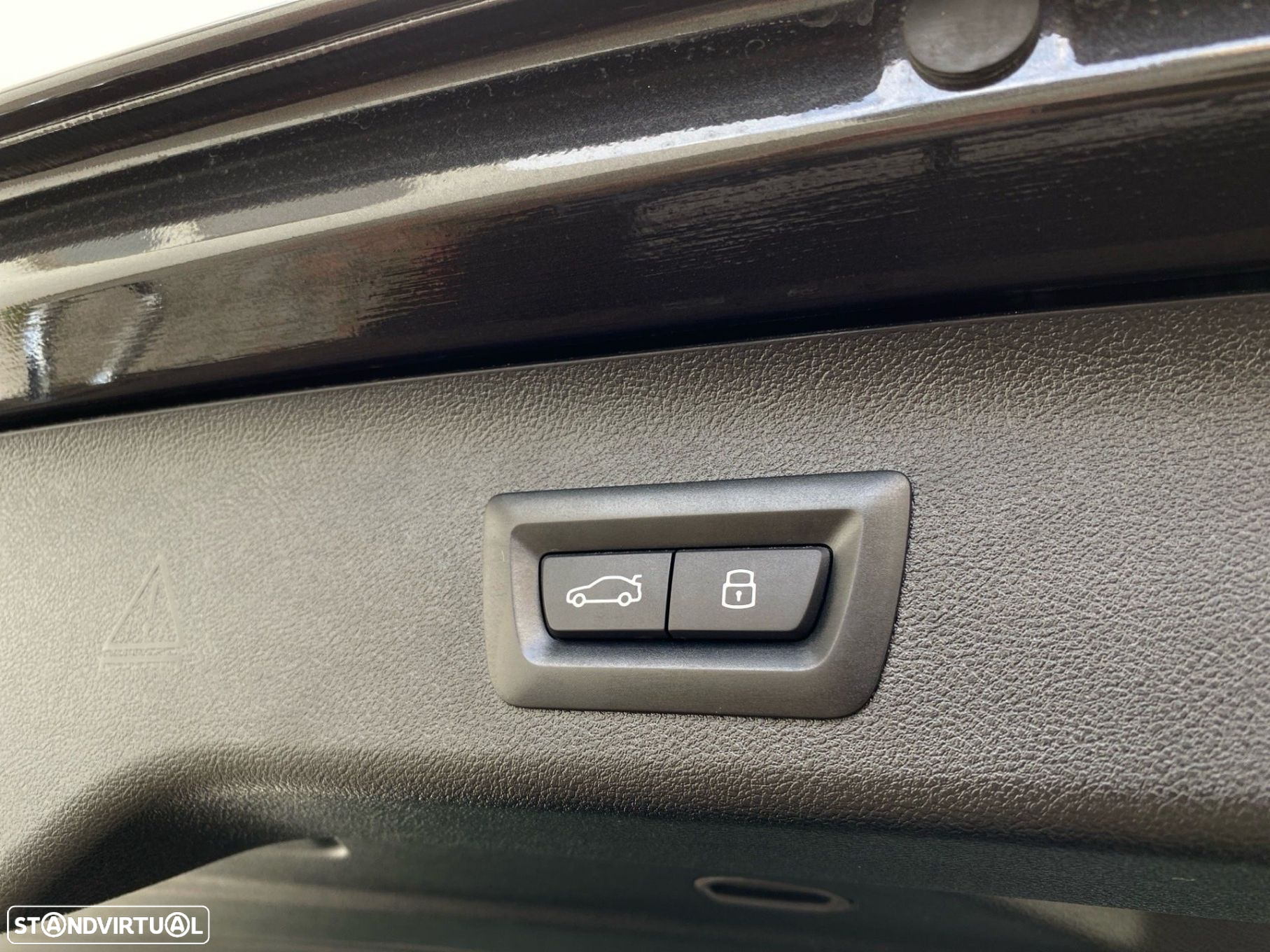 BMW 520 d Pack Desportivo M Auto - 28