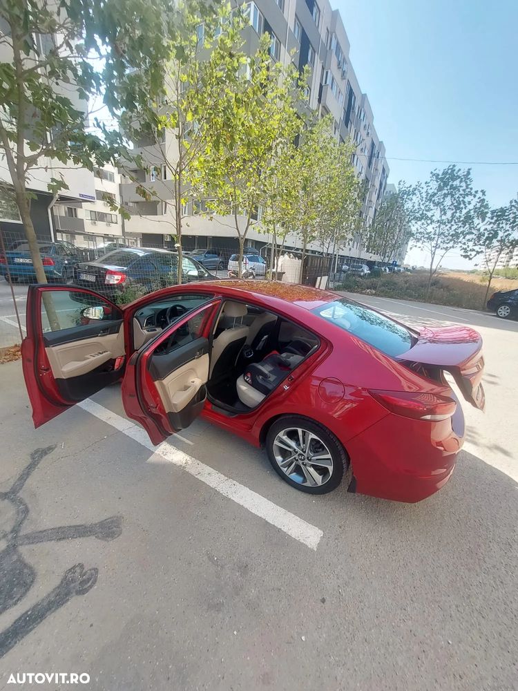 Hyundai Elantra 1.6 MPi Highway - 24