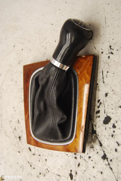 MIESZEK ZMIANY BIEGÓW 8P0863279 AUDI A3 8P 5 BIEGÓW 8P0864261B 8P0864261 - 1