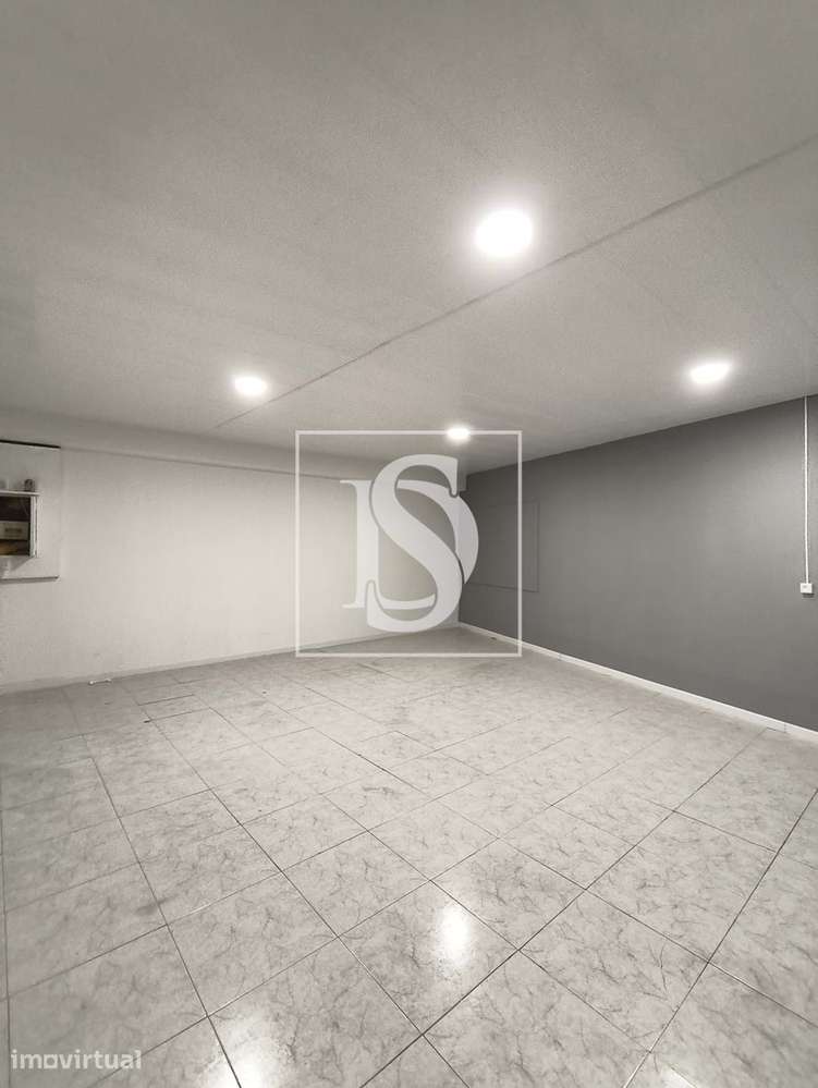 Loja  para vender em Azurém - Grande imagem: 2/4