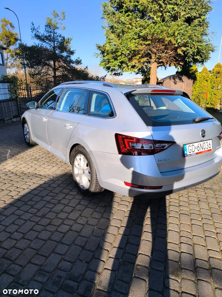 Skoda Superb 2.0 TDI SCR 4x4 Style DSG - 2