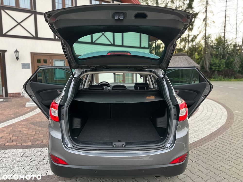 Hyundai ix35 1.6 2WD Fifa World Cup Edition - 24