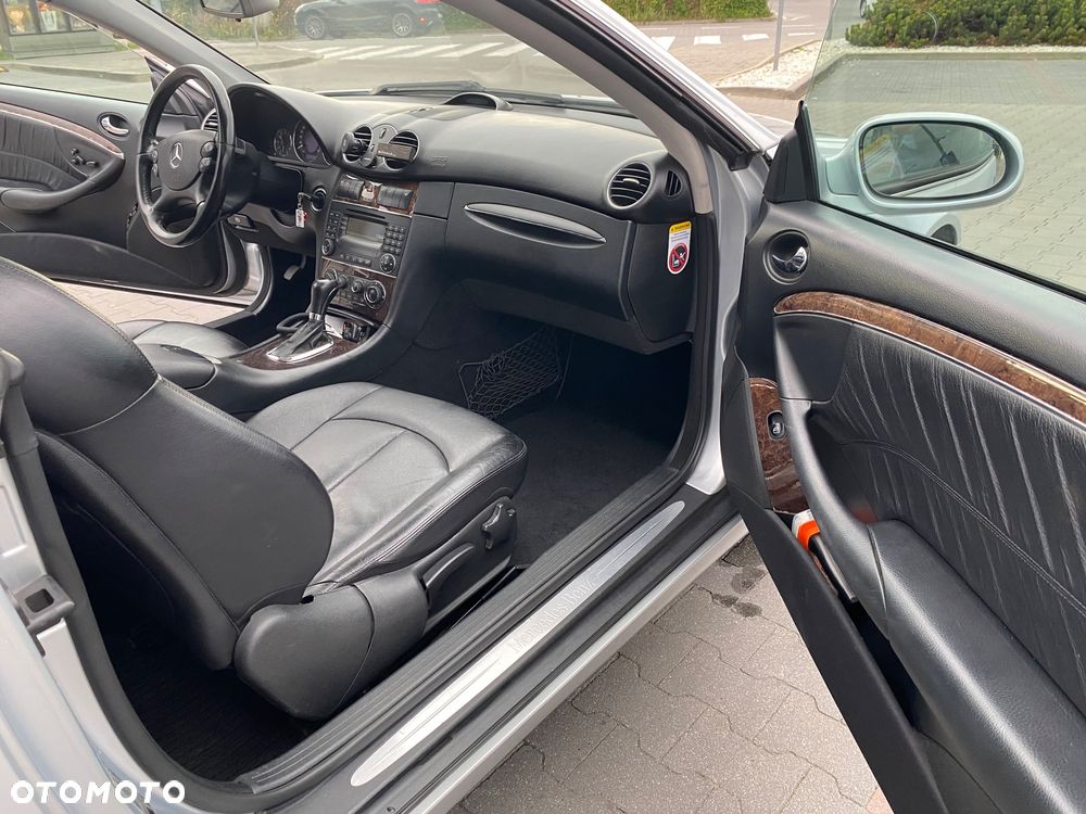 Mercedes-Benz CLK - 17