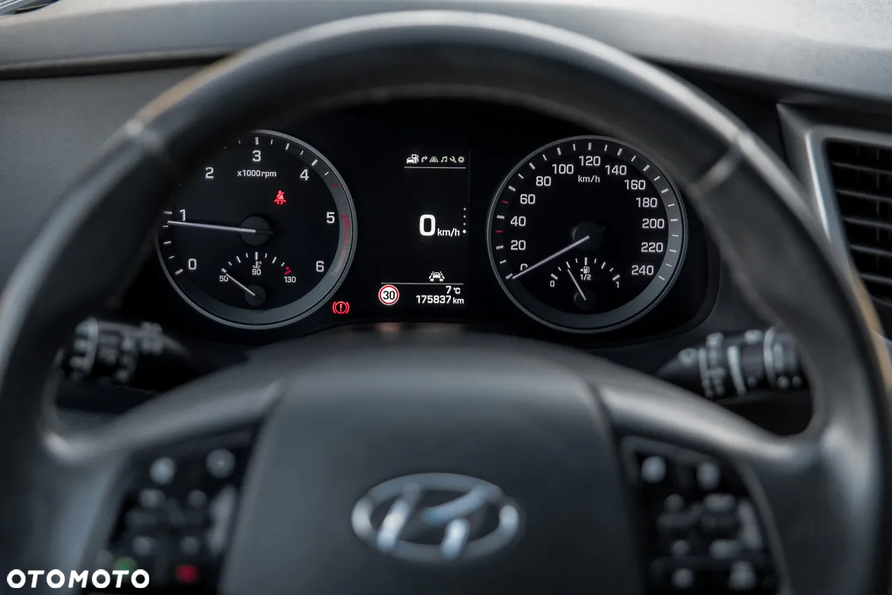 Hyundai Tucson blue 1.7 CRDi 2WD Advantage - 14