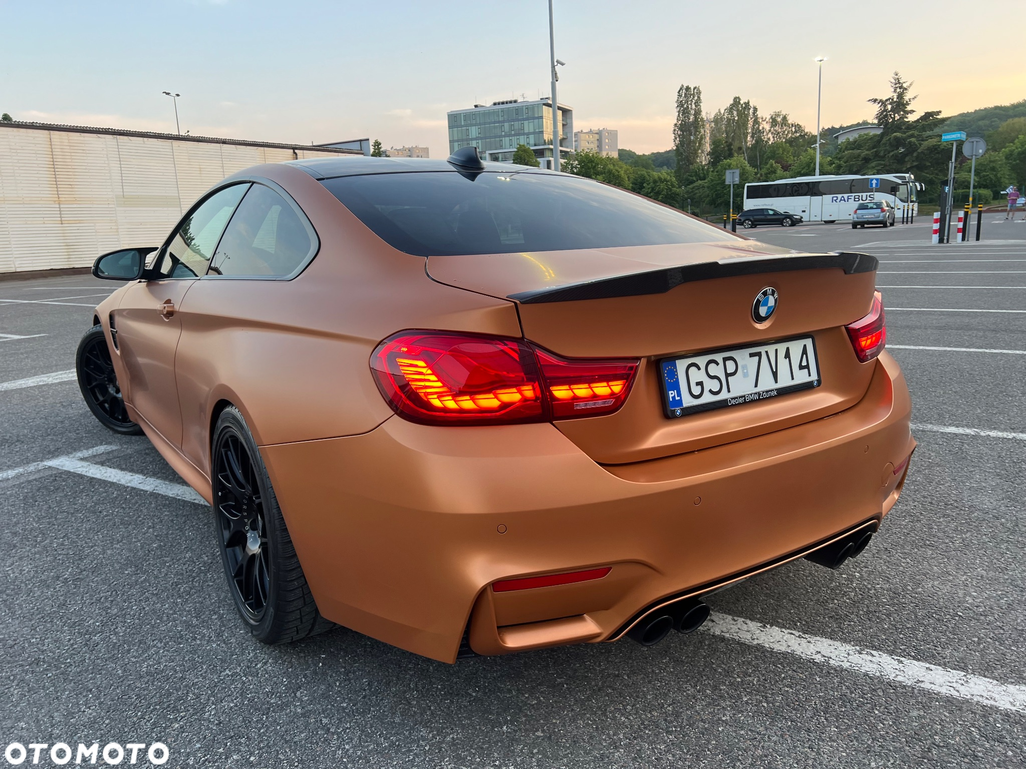 BMW M4 Coupe DKG - 10