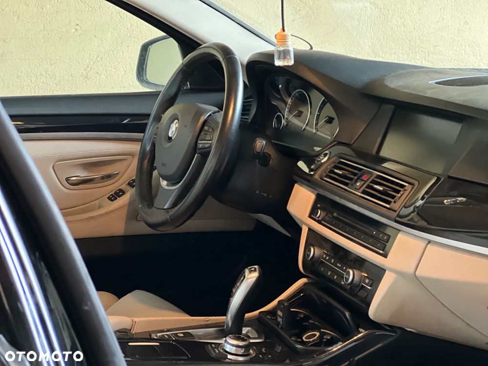 BMW Seria 5 520d - 7