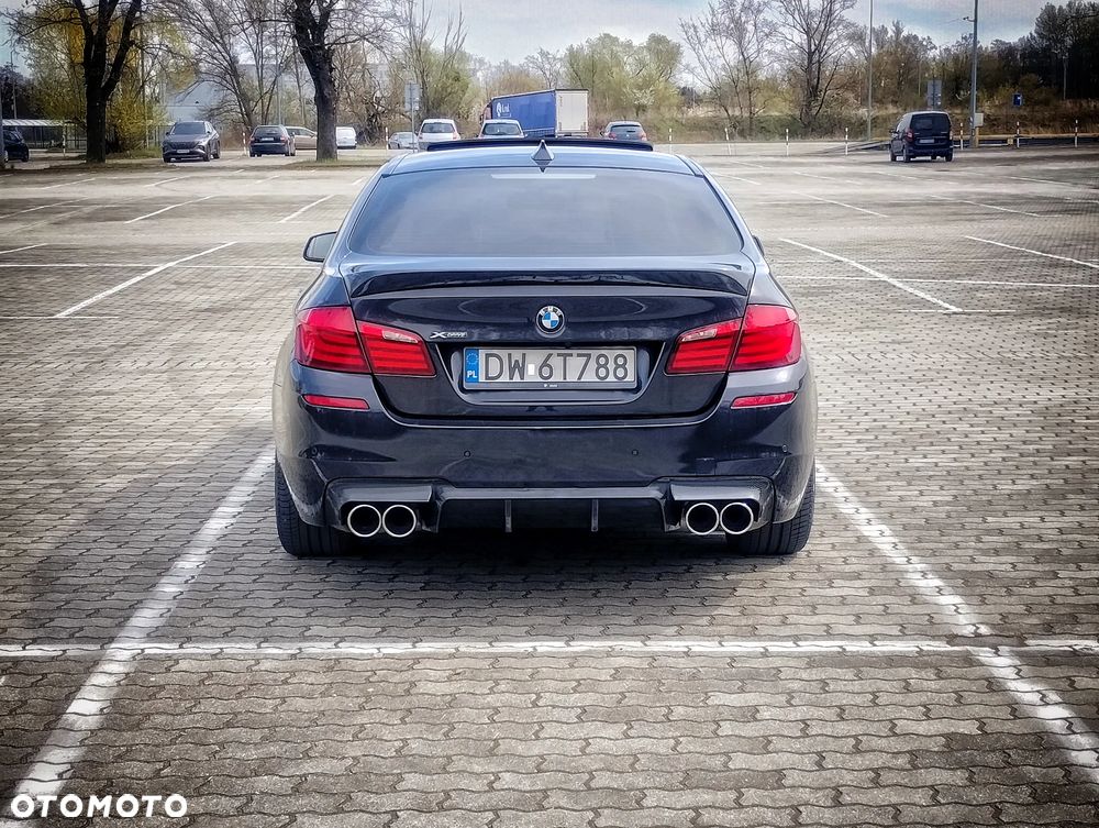 BMW Seria 5 528i xDrive Sport-Aut - 2